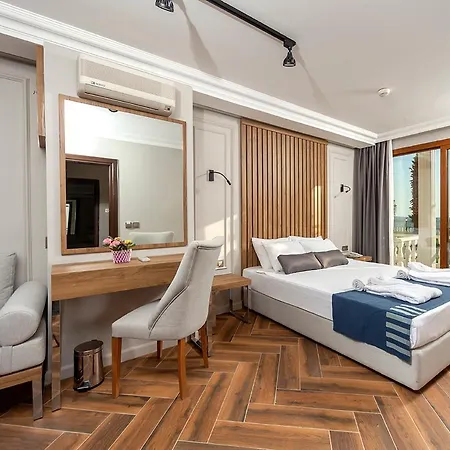 Club Tarhan Serenity Otel